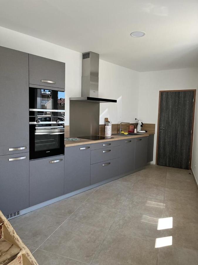 Superbe Maison De Ville, Renovee A 15 Min De Lyon Saint-Symphorien-dʼOzon Kültér fotó